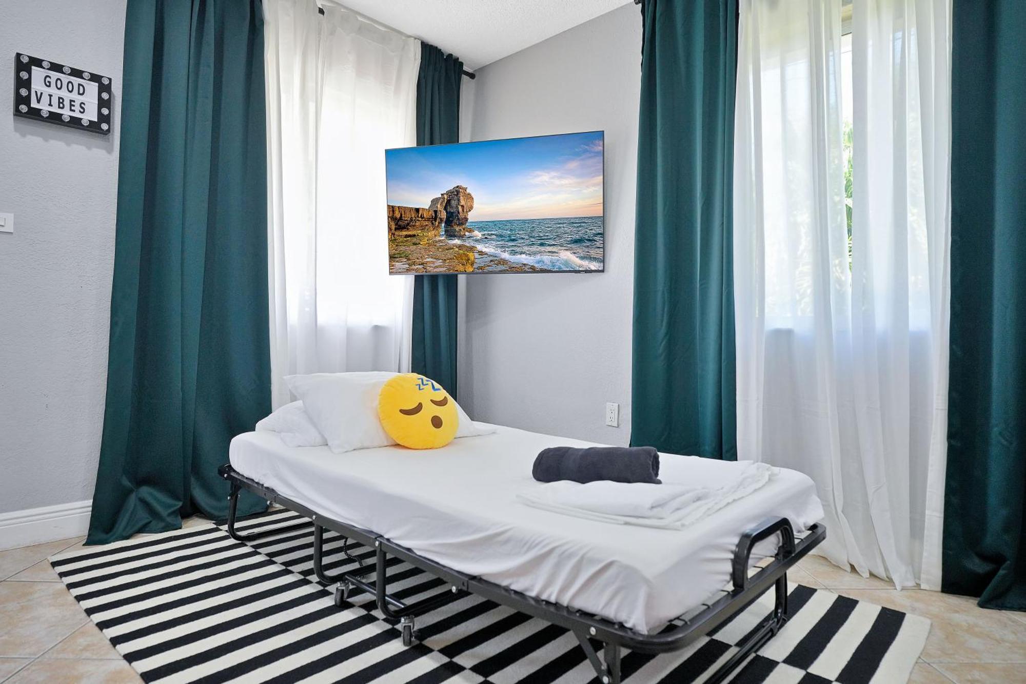 Vacay Spot Happy Escape 15 Min Beach Massage Shower Prime Loc! 6 Blocks Away From Bars, Nite Clubs, Res, Shops Miami Ngoại thất bức ảnh