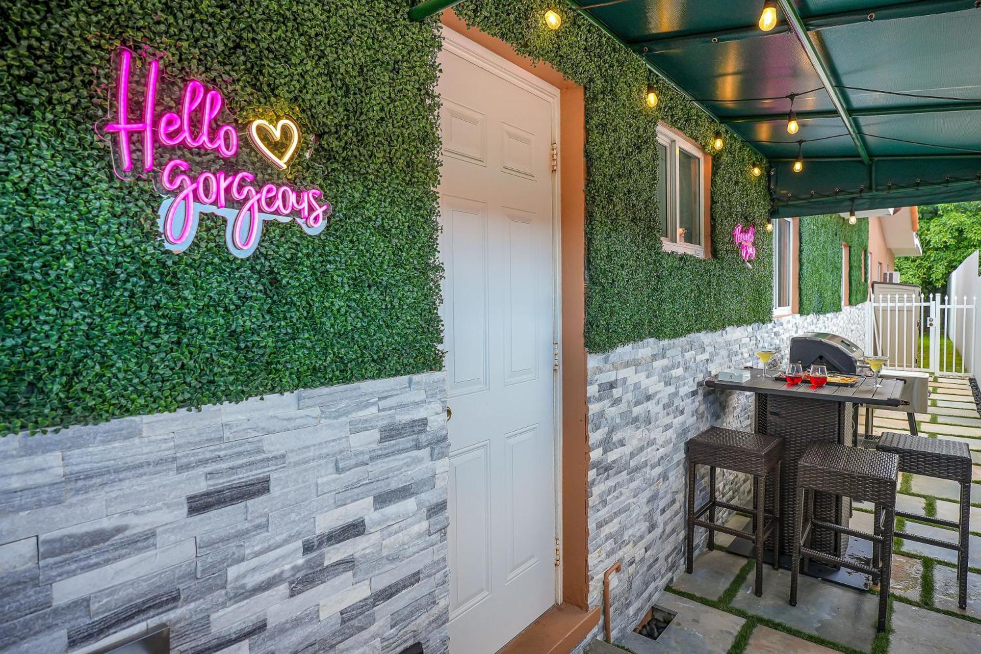 Vacay Spot Happy Escape 15 Min Beach Massage Shower Prime Loc! 6 Blocks Away From Bars, Nite Clubs, Res, Shops Miami Ngoại thất bức ảnh