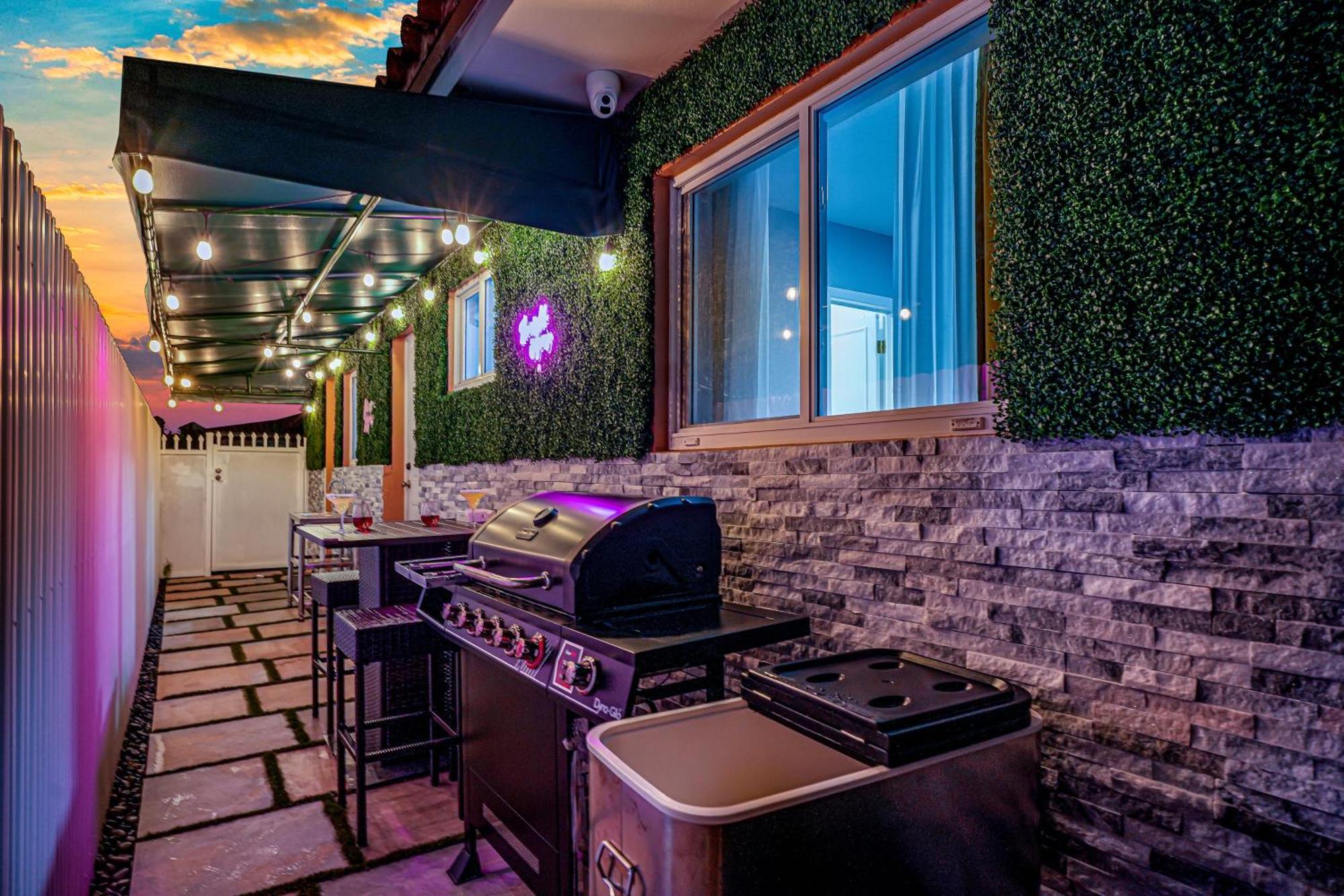 Vacay Spot Happy Escape 15 Min Beach Massage Shower Prime Loc! 6 Blocks Away From Bars, Nite Clubs, Res, Shops Miami Ngoại thất bức ảnh